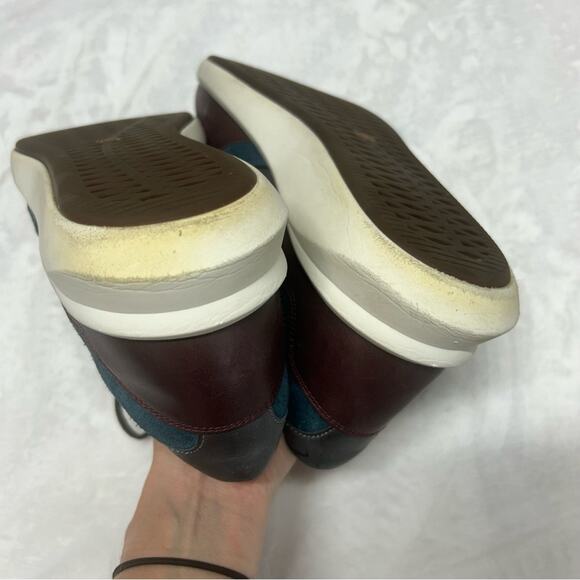 Clarks Unstructured Un Rio Run Sneakers Lace Up Shoe Burgundy Red Navy Blue 10.5 - Picture 8 of 8